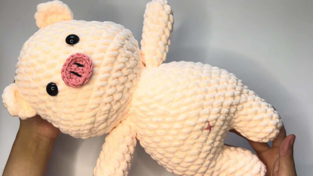crochet pig plushie