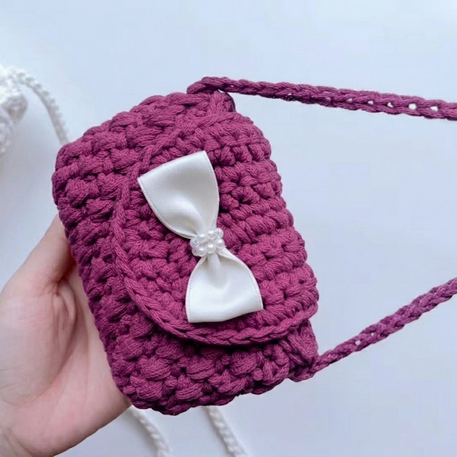 Handmade crochet bag ideas and tutorials