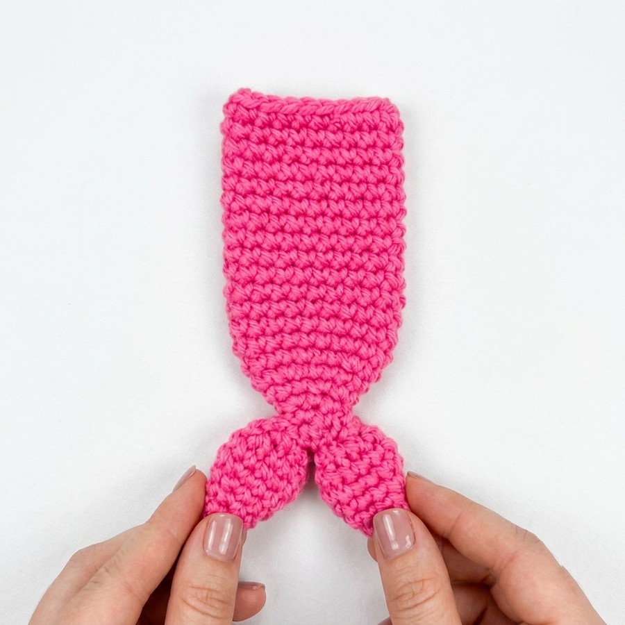 crochet mermaid pouch pattern (1)