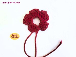 How to Crochet An Easy Flower as A Quick Accessory