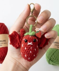 How to Crochet A Fruit Bat Amigurumi for Halloween Pattern