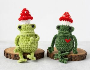How to Crochet 20cm Variation of Mushroom Frog Plushie for Fall