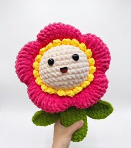How to Crochet Kawaii Baby Flower Plushie (Irresistible Present Pattern)