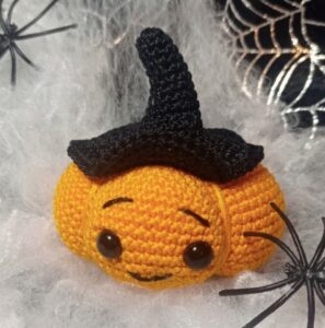 Free Crochet Kawaiiest Pumpkin Amigurumi in a Witch Hat Pattern for Halloween