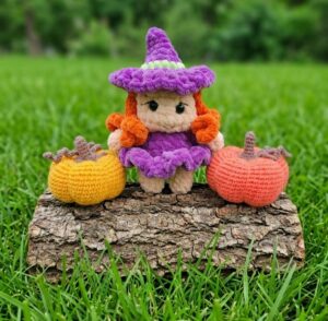Free Crochet 14cm Kawaii Low-Sew Witch Girl Plushie for Halloween