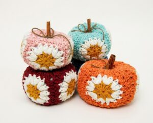 Featuring: How to Crochet A Pumpkin Out of Daisy Granny Squares for Fall – 3 Sizes