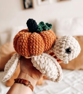 Pattern Tester: How to Crochet Pumpkin with Curly Vines Turtle Plushie for Fall