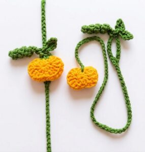 Featuring: How to Crochet Interlocking 3D Pumpkin Bookmark for Fall