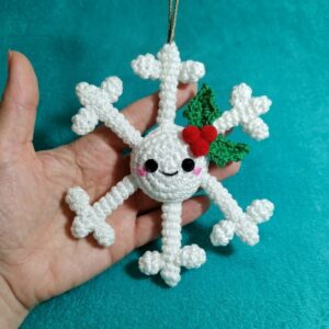 How to Crochet Snowflake Buddy Amigurumi with Holy Leaf