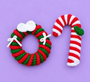 2-in-1 Tutorial: How to Crochet Red & White Festive Candy & Twisted Wreath from Crochet Stripe