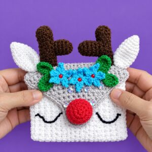 How to Crochet Oh-So Cute Festive Reindeer Wallet for Christams