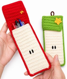 Featuring: Tutorial to Crochet An Apple and Star Mobile Pouch and Pencil Case