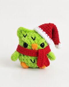 How to Crochet Angry Slouchy Santa Hat Owl Plushie Bag Charm (Grinch Owl)